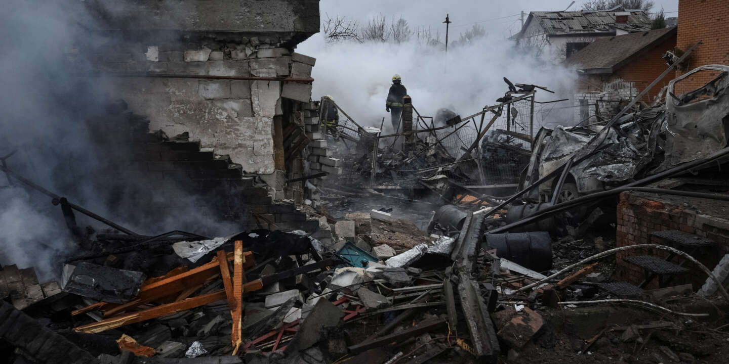 Guerre en Ukraine en direct : les attaques aériennes russes se poursuivent ; au moins treize blessés à Dnipro