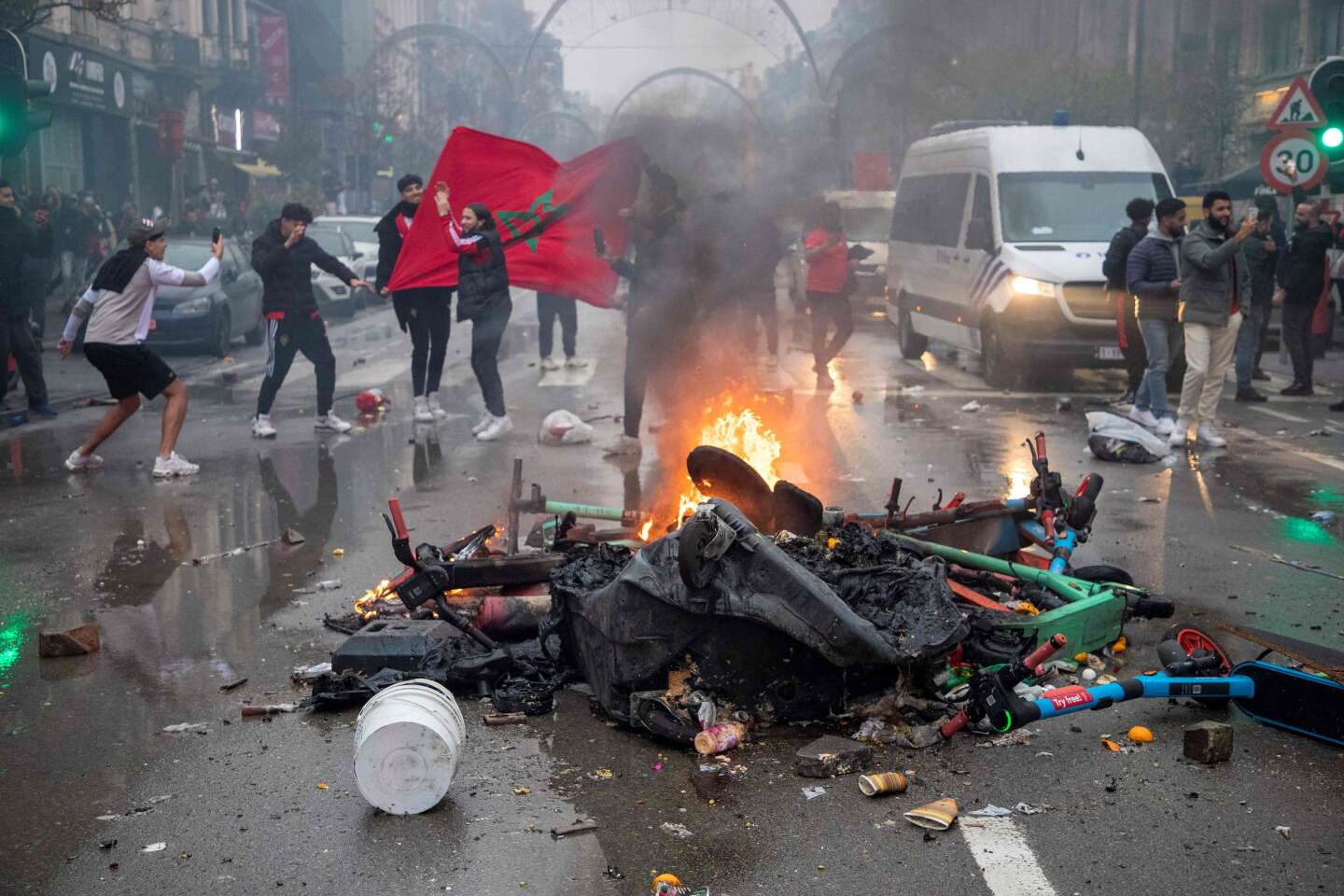 A Bruxelles, des incidents violents avant mme la fin de la rencontre Belgique-Maroc