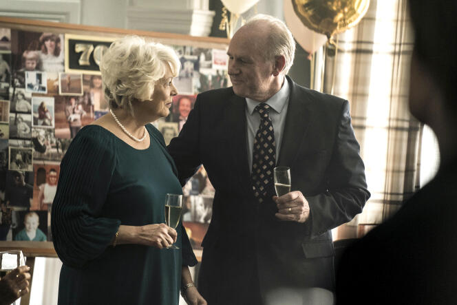 Gail Reynolds (Alison Steadman) et son mari Henry (Peter Davidson), dans la série « Life », de Mike Bartlett.