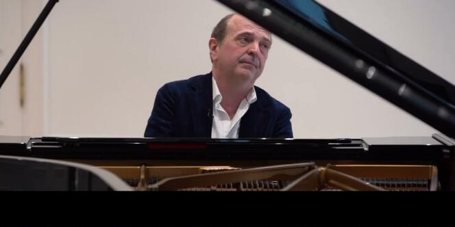 Le pianiste Denis Pascal, en mars 2022.
