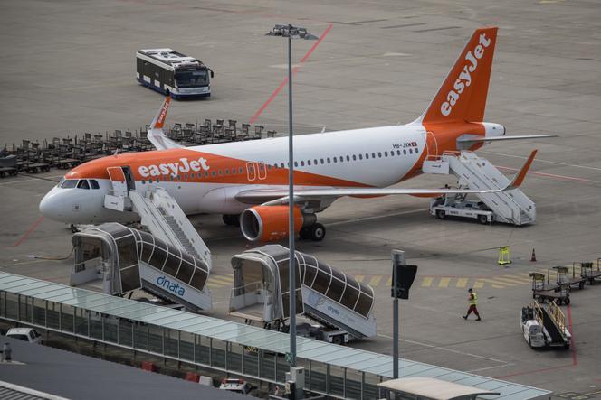 Um avião da EasyJet em Genebra, 29 de novembro de 2022. 