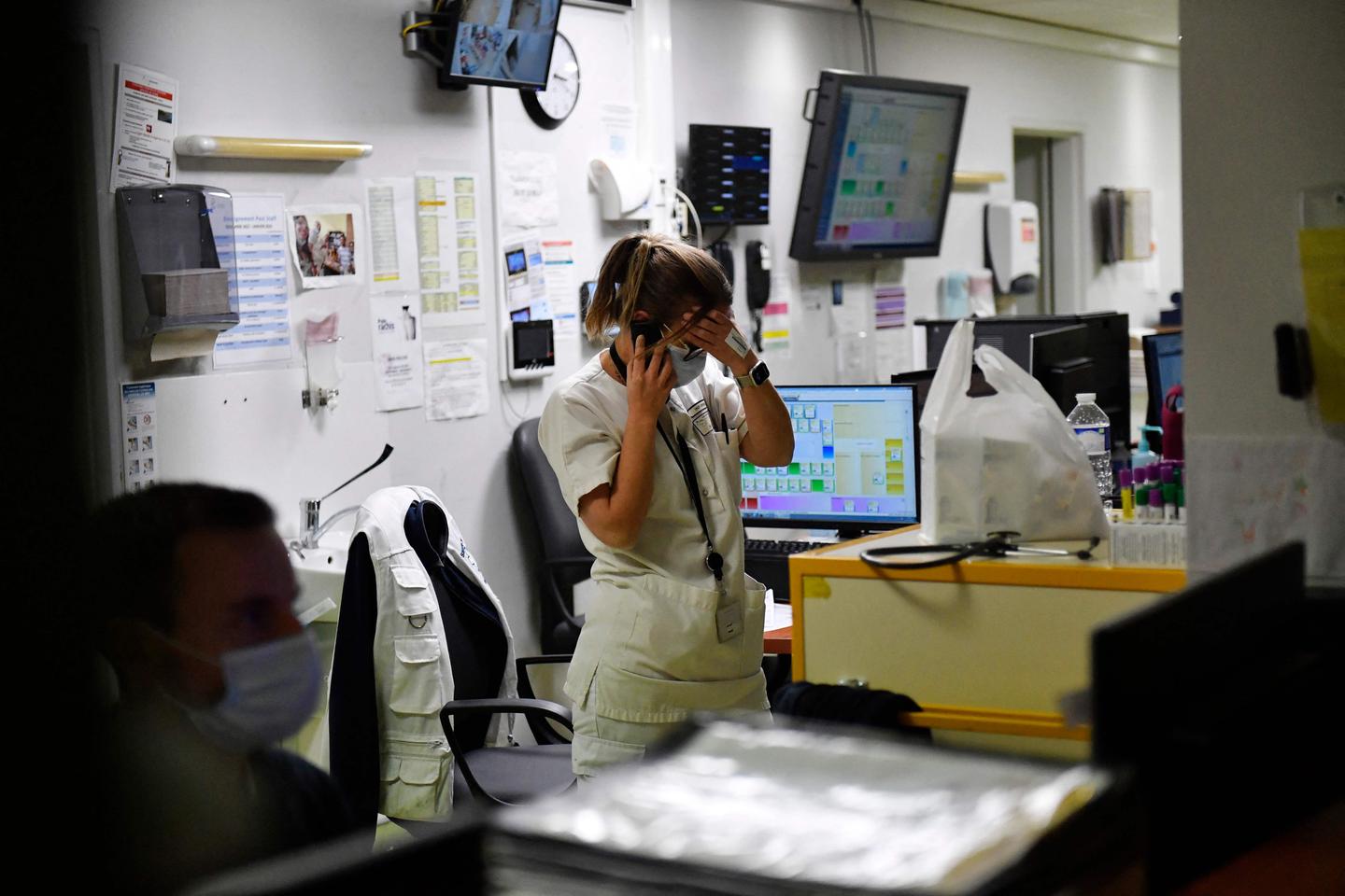 interns take hospitals to court Time News