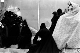 Meeting de soutien à l’ayatollah Khomeyni dans un stade à Tabriz (Iran), en 1979.