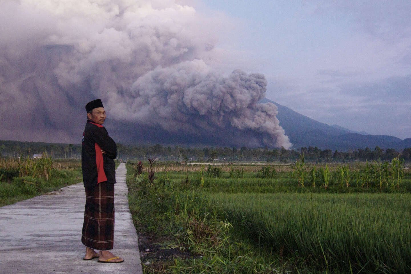 Indonésie : le volcan Semeru entre en éruption, alerte maximale
