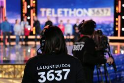Sur le plateau du Téléthon, à Paris,  le 4 décembre 2020.