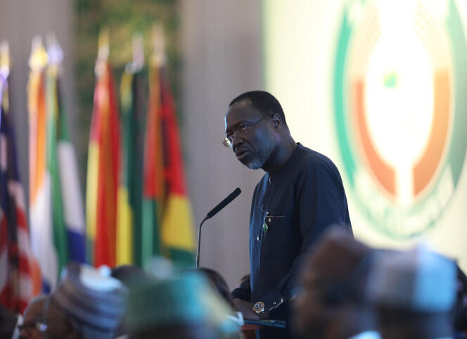 Le Gambien Omar Touray, président de la Commission de la Communauté économique des Etats de l’Afrique de l’Ouest (Cedeao), à Abuja, le 4 décembre 2022.