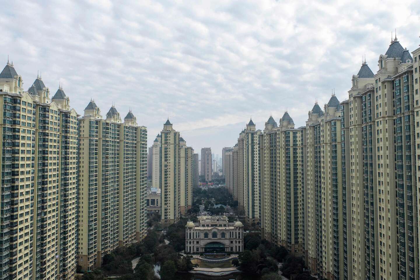 « En Chine, la fin de quatre décennies de croissance rapide portée par le secteur de l’immobilier »