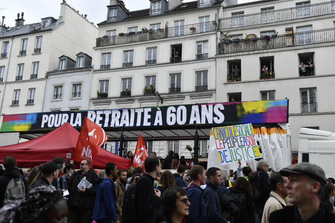 Lors de la manifestation contre la vie chère et l’inaction climatique, à Paris, le 16 octobre 2022.