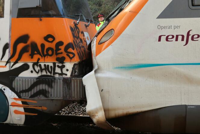 A Montcada, en Catalogne, le 7 décembre, deux trains se sont heurtés, blessant plus de 150 passagers.