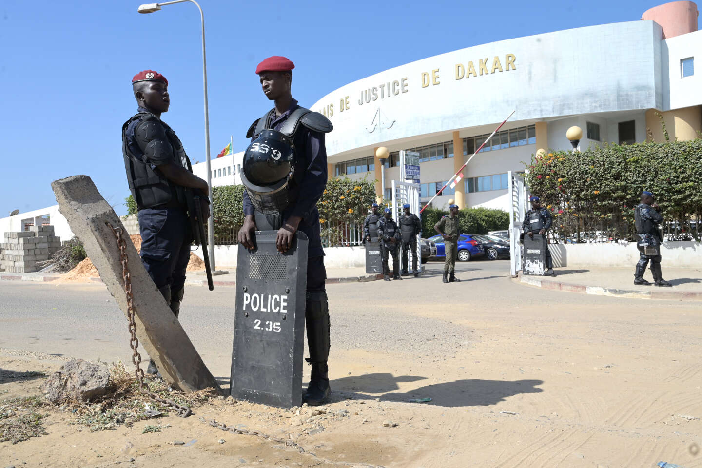 Au Sénégal, première confrontation entre Adji Sarr et l’opposant Ousmane Sonko, accusé de viols