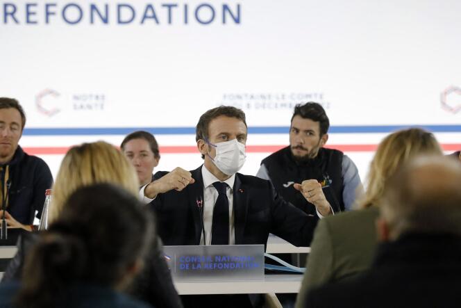 French President Emmanuel Macron speaks at a territorial session of the National Council for Refoundation on health (CNR) in Fontaine-le-Comte, France 8 December 2022. 