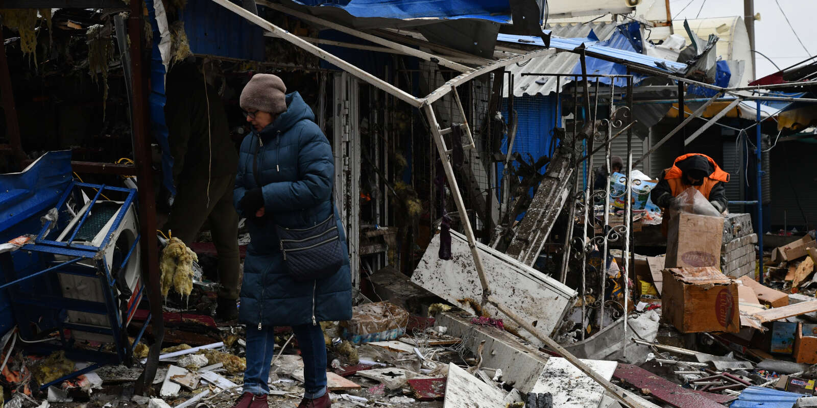 Un marché détruit par les bombardements, à Kourakhove, dans la région de Donetsk, le 8 décembre 2022.