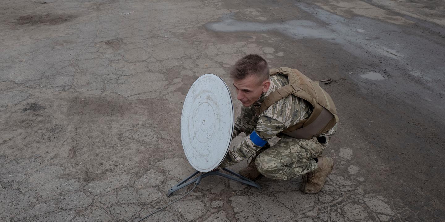 How Starlink's satellite constellations are changing war
