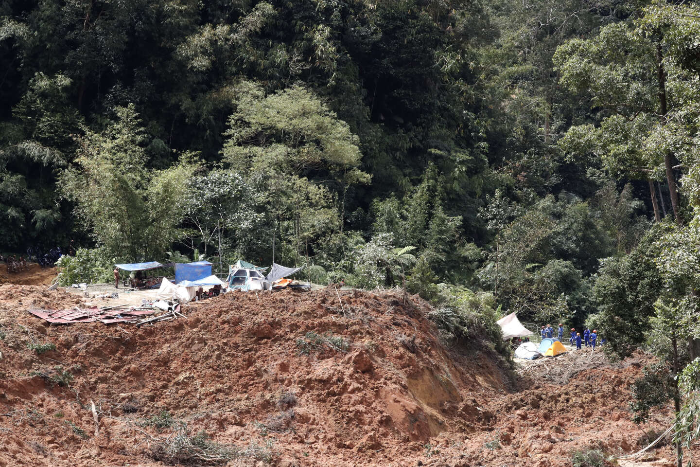 In Malaysia hat ein Erdrutsch mindestens 19 Menschen getötet und 14 vermisst