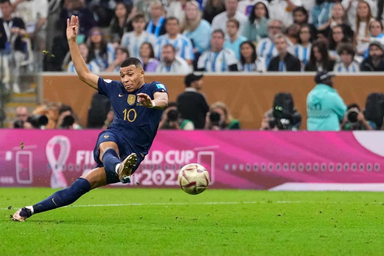 World Cup final between Argentina and France goes to penalty shootout