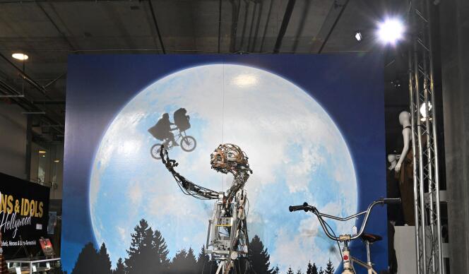La figura animatrónica ET extraterrestre original en exhibición en la subasta de Julien en Beverly Hills, California, el 12 de diciembre de 2022.