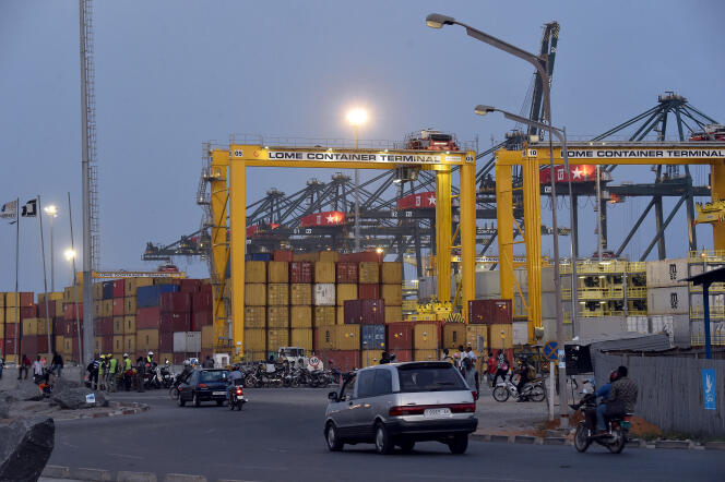 Le port de Lomé, au Togo, géré par Bolloré Africa Logistics, en avril 2015.