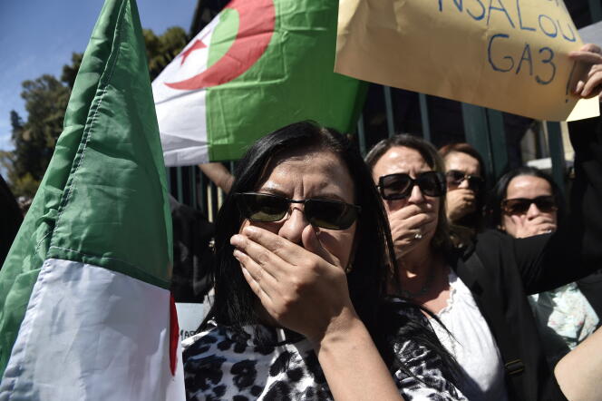 Manifestación contra la censura, en Argel, 15 de abril de 2019.