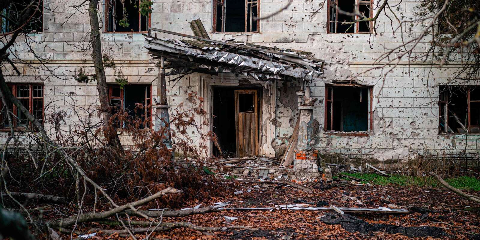 Bâtiment détruit dans le village de Possad-Pokrovske, dans l’oblast de Kherson, le 26 décembre 2022. 