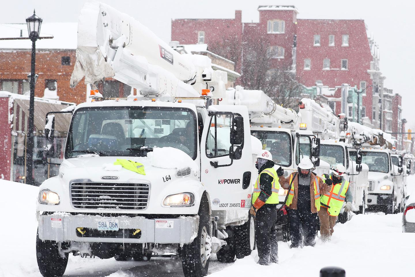 Tempête Elliott aux Etats-Unis : un bilan plus élevé est à craindre à mesure que les secours progressent