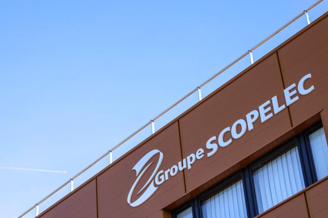 Le logo de la société Scopelec, sur la façade de ses bureaux, à Saint-Orens-de-Gameville (Haute-Garonne), le 19 septembre 2022. 
