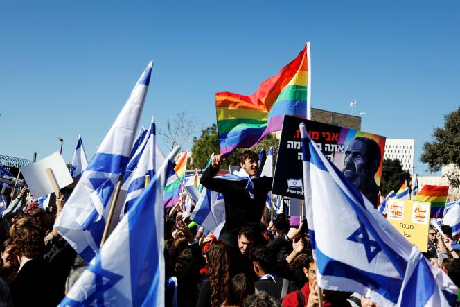 Manifestation contre le gouvernement d'extrême droite de Benjamin Netanyahu devant la Knesset, Jérusalem, jeudi 29 décembre 2022.