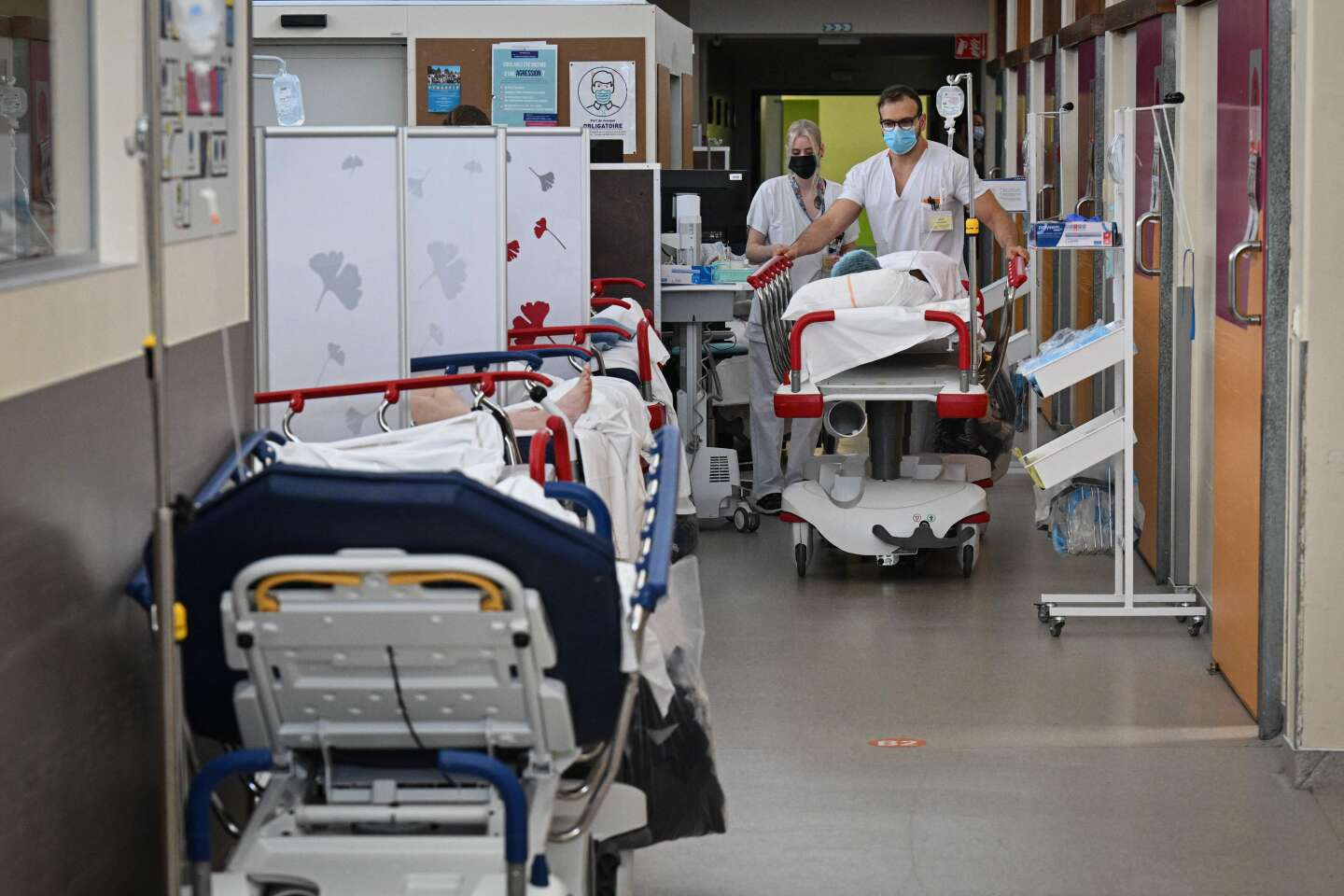 Triple épidémie : dix hôpitaux et cliniques de la Savoie et de l’Ain activent le plan blanc