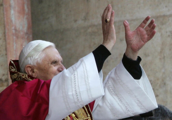 Joseph Ratzinger, au Vatican, le 19 avril 2005.