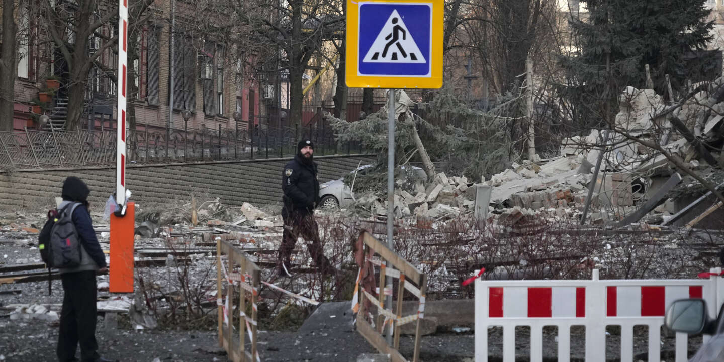 Viele Gebiete sind in Alarmbereitschaft;  In Kiew ist mindestens eine Person gestorben
