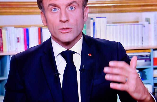 Emmanuel Macron lors de son allocution télévisée du 31 décembre 2022.