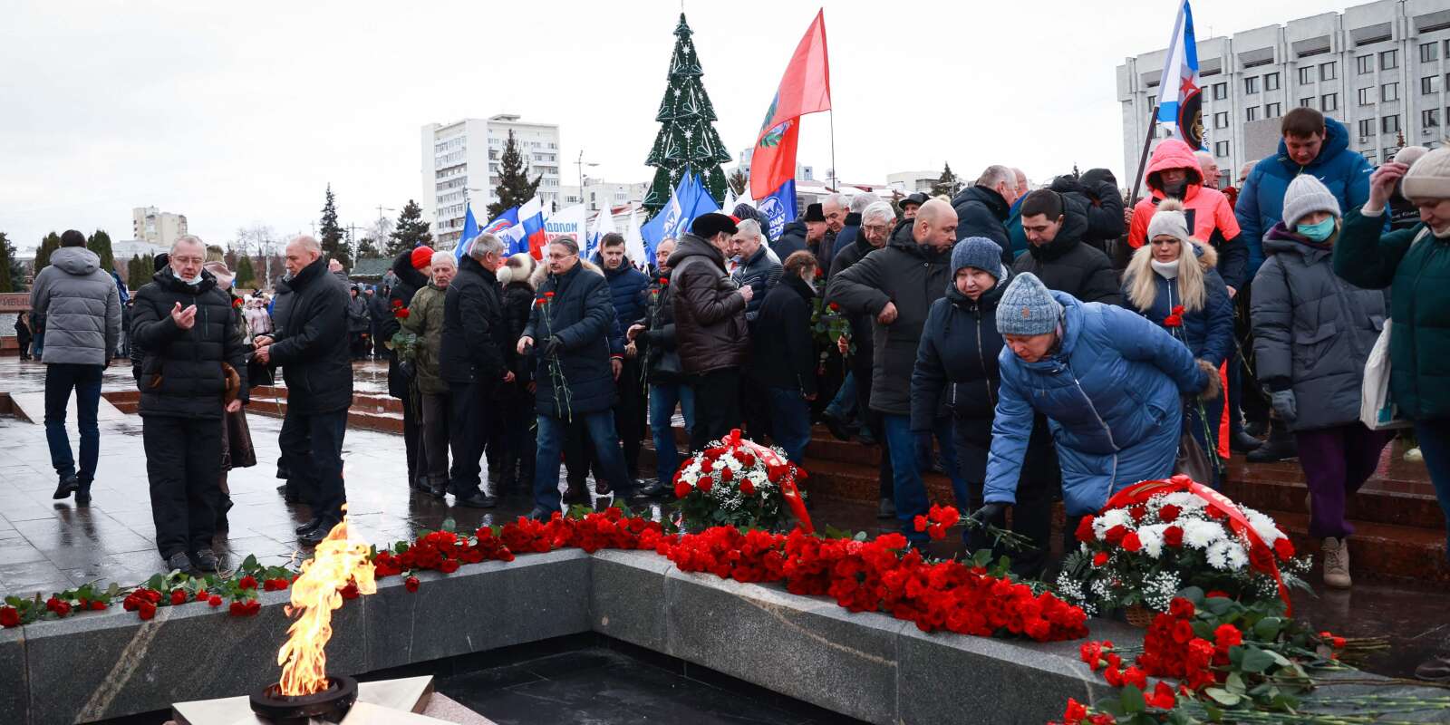Cérémonie à Samara (Russie), le 3 janvier 2023, à la mémoire des soldats russes qui ont été tués dans une attaque perpétrée par l’armée ukrainienne sur le territoire contrôlé par la Russie.