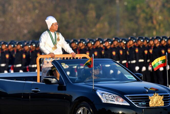 El líder militar de Birmania, Min Aung Hlaing, durante las celebraciones del 75 aniversario de la independencia de Birmania en Naypyidaw el 4 de enero de 2023.