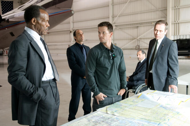 From left to right: Danny Glover, Mark Wahlberg and Jonathan Walker in “Shooter, tir d'élite” (2007), by Antoine Fuqua.