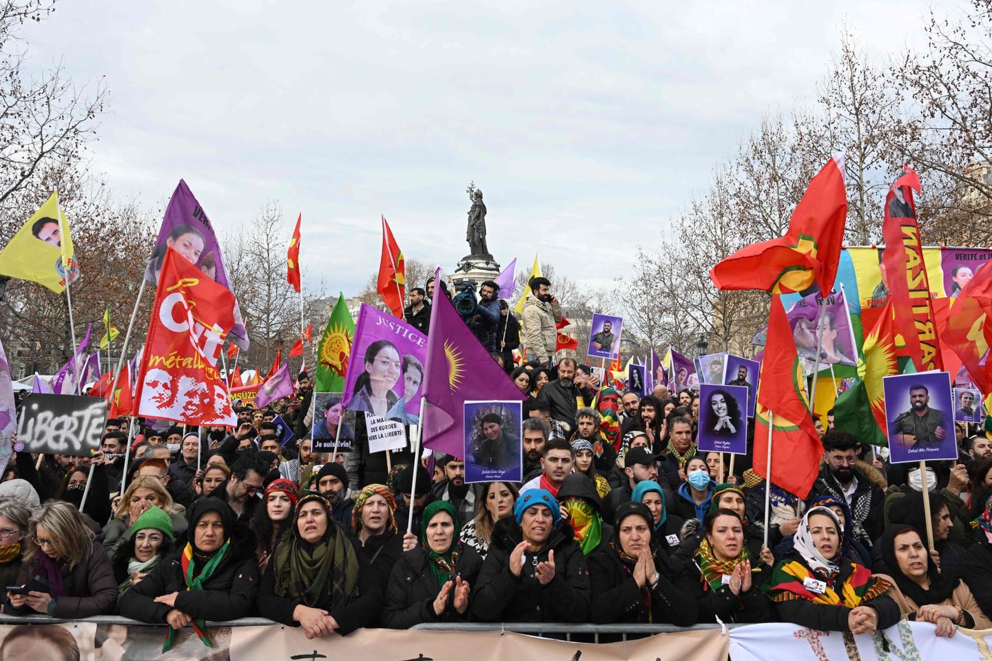 Kurds from around Europe gather in Paris to demonstrate over killings