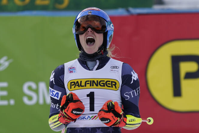 Mikaela Shiffrin gritando de alegría después de ganar el eslalon gigante en Kranjska Gora, Eslovenia, el domingo 8 de enero de 2023.