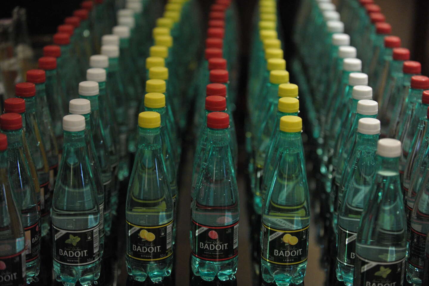 Actualités - La distribution gratuite de bouteilles en plastique interdite  en entreprise