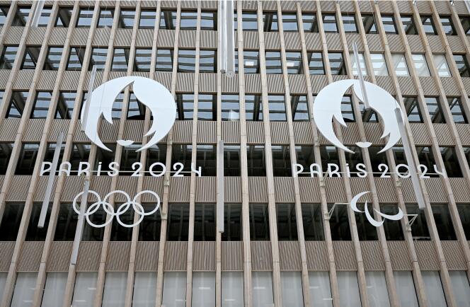 Au siège du Comité d’organisation des Jeux olympiques et paralympiques de Paris 2024, à Saint-Denis.