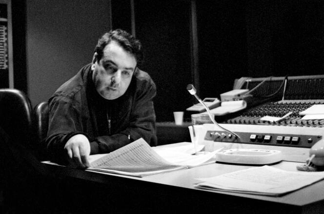 El compositor Philippe Sarde en los estudios Abbey Road, Londres, en 1994.