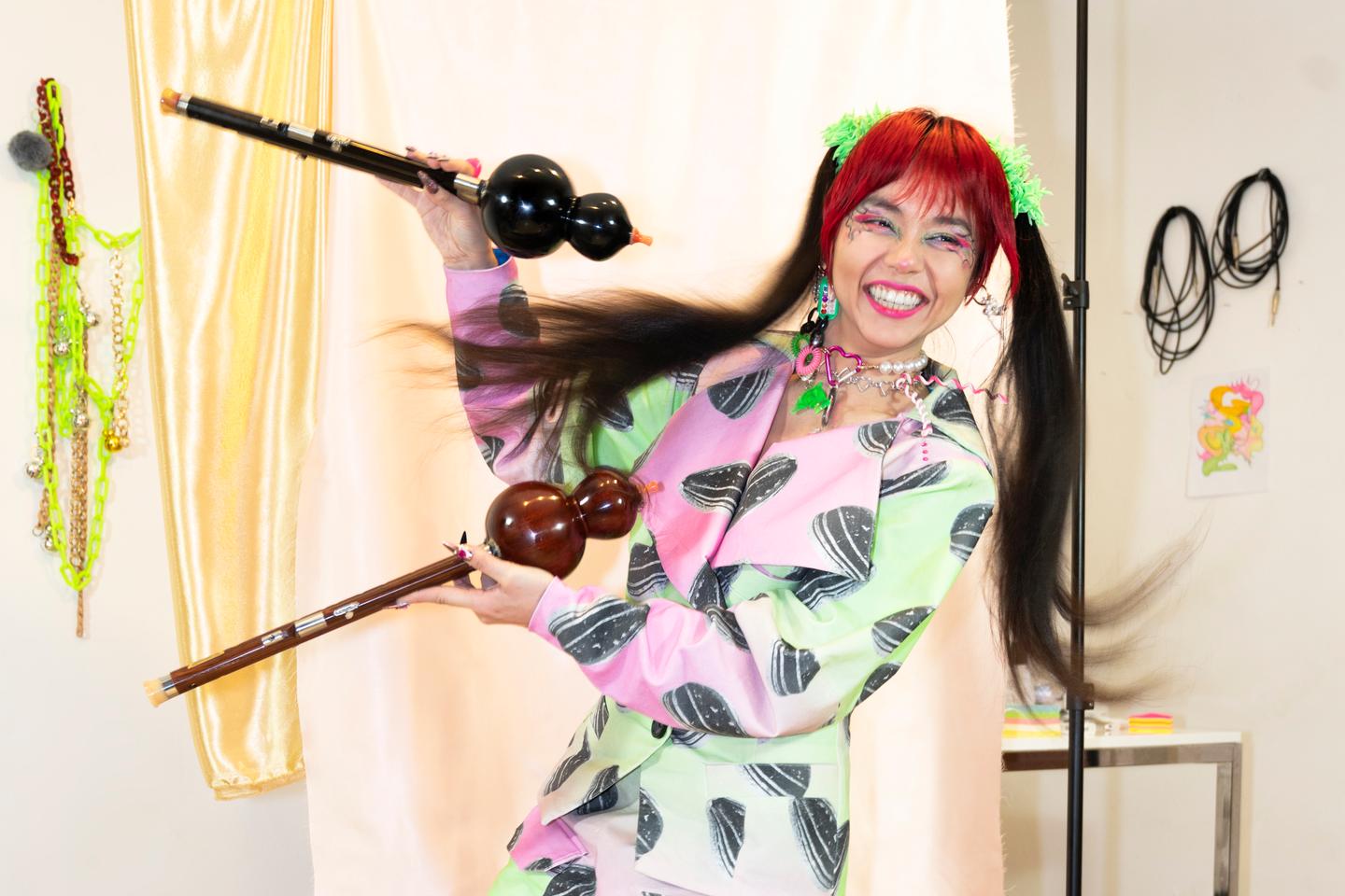 Célin Jiang, la artista visual y su doble Magical Kiss