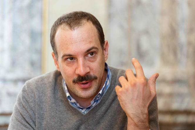 L’acteur autrichien Florian Teichtmeister lors d’une interview à Vienne, le 26 octobre 2021.
