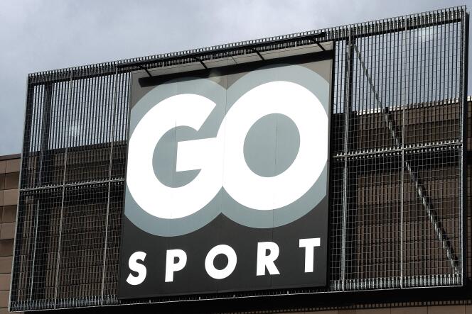 El rótulo de la tienda Go Sport en Villeneuve-d'Ascq (Norte), en 2014.