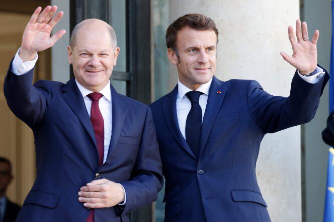 Emmanuel Macron Le chancelier allemand, Olaf Scholz, et Emmanuel Macron, au palais de l’Elysée, le 26 octobre 2022.