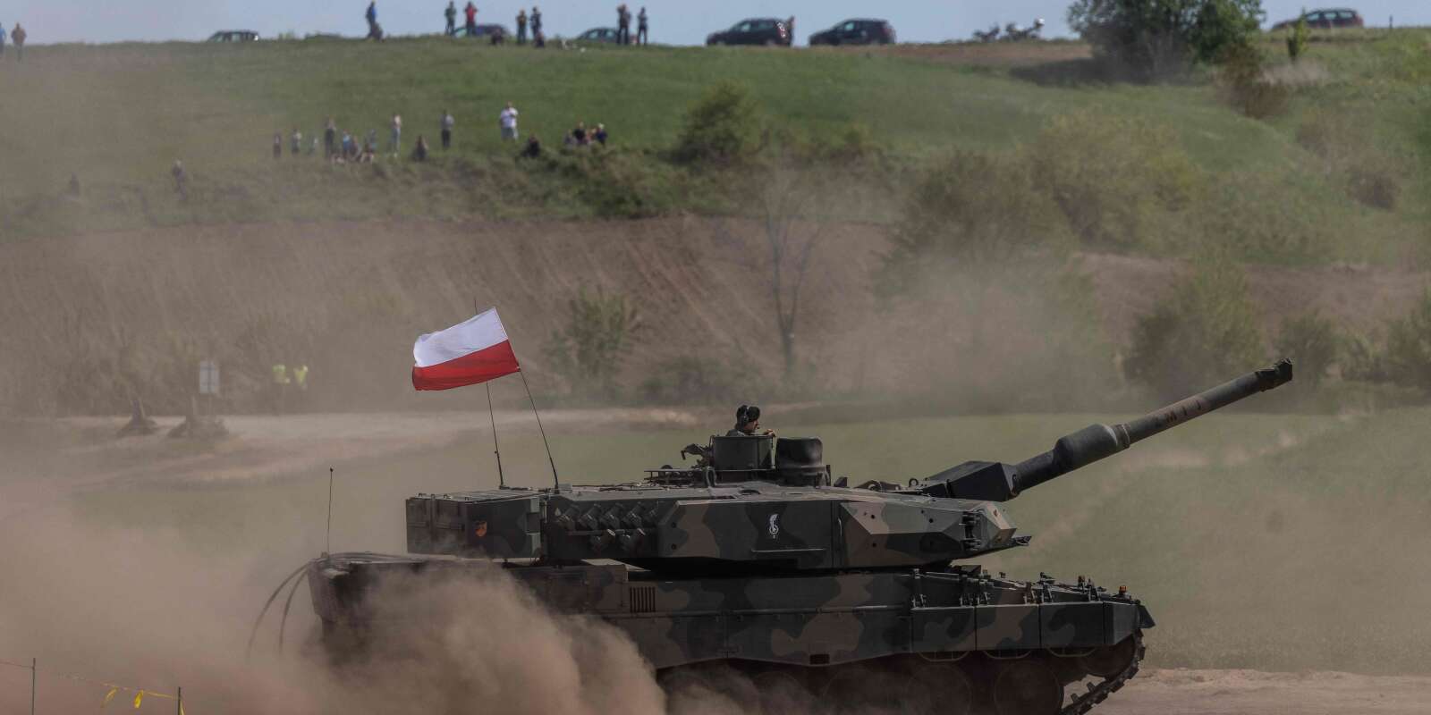 Un char Leopard polonais lors d’une manoeuvre en Pologne le 19 mai 2022.