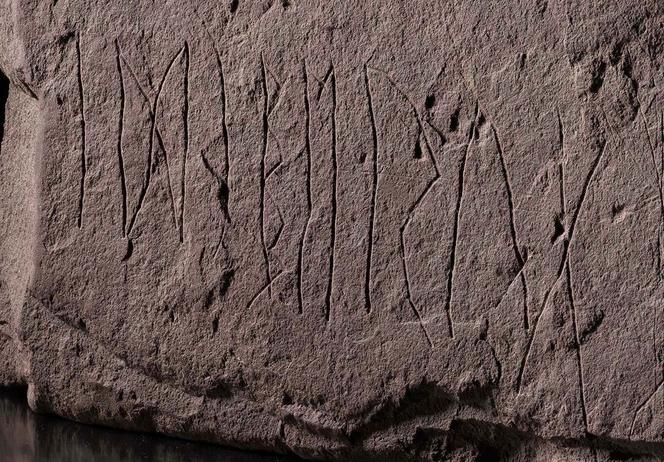 The “Svingerud Stone”, the oldest runestone in the world, discovered in Norway - time.news - Time News