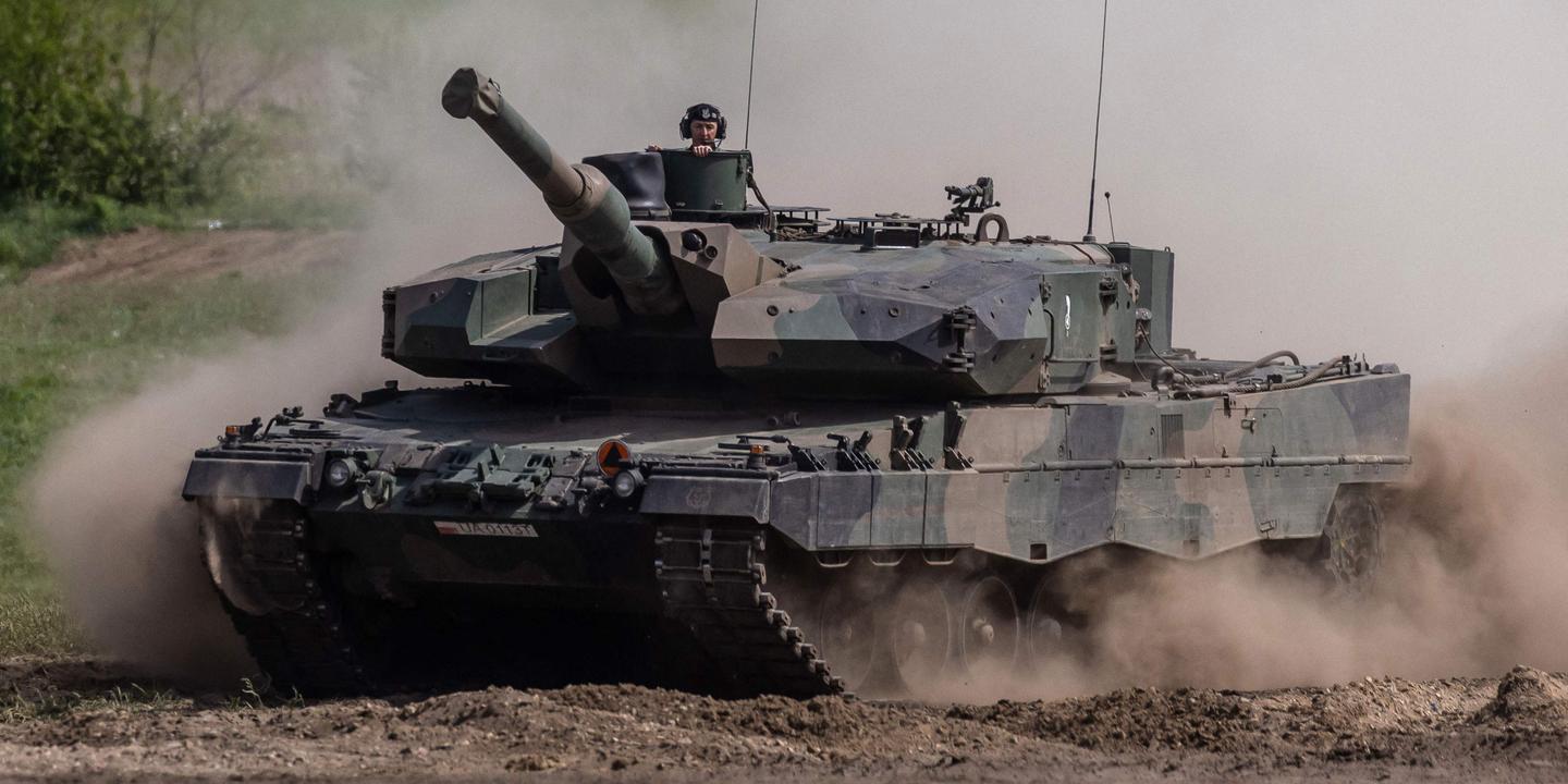 Germany to provide Ukraine with Leopard tanks, according to reports