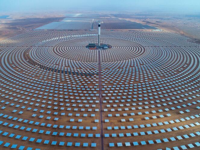 Les centrales solaires Noor II et Noor III, à Ouarzazate (Maroc), en 2018.
