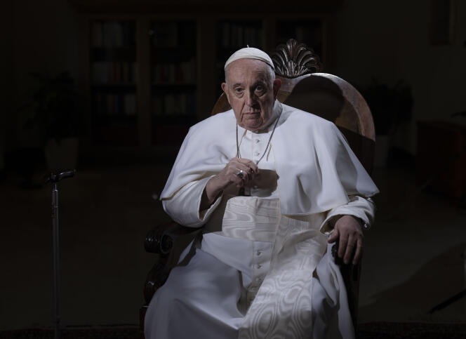 Le pape François lors de son entretien avec l’agence Associated Press, au Vatican, le 24 janvier 2023.