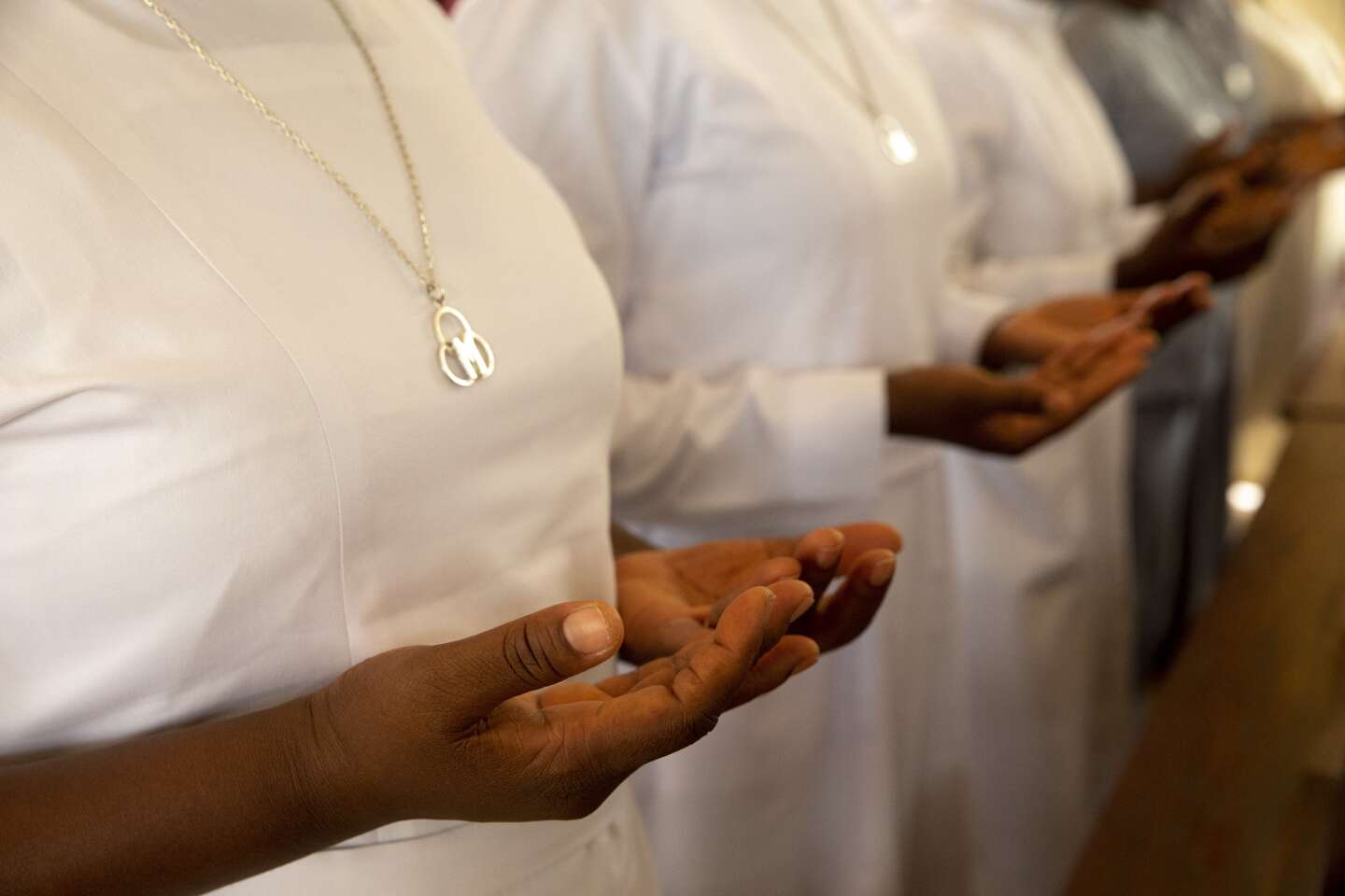 Religieuses victimes de violences sexuelles en Afrique : « Elles restent dans la honte toute leur vie »