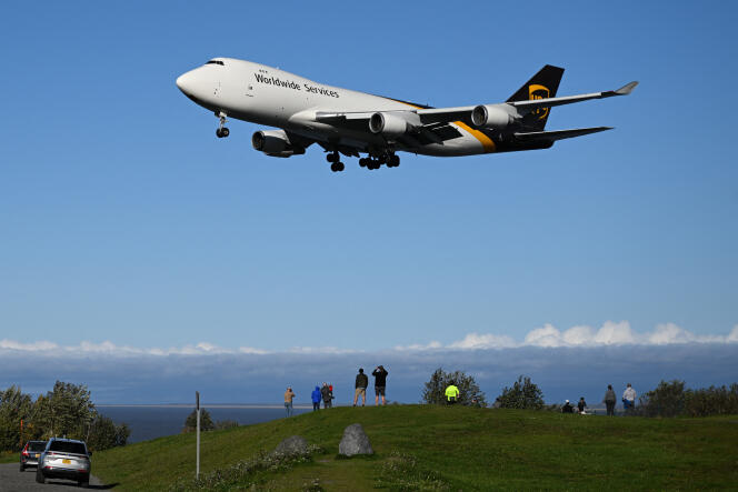 Un Boeing 747 d’UPS atterrit à l’aéroport international d’Anchorage (Alaska, Etats-Unis), le 17 septembre 2022.