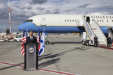 Le secrétaire d’Etat américain, Antony Blinken, à son arrivée à l’aéroport de Tel Aviv, le 30 janvier.
